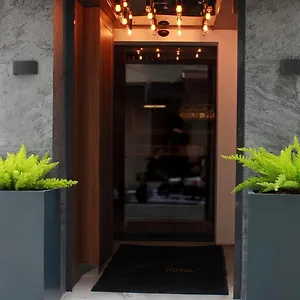 Otel Roi, İzmir